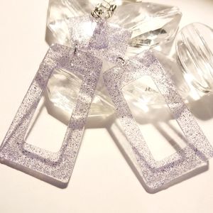 Handmade wide end rectangle earrings (Purple sparkle)